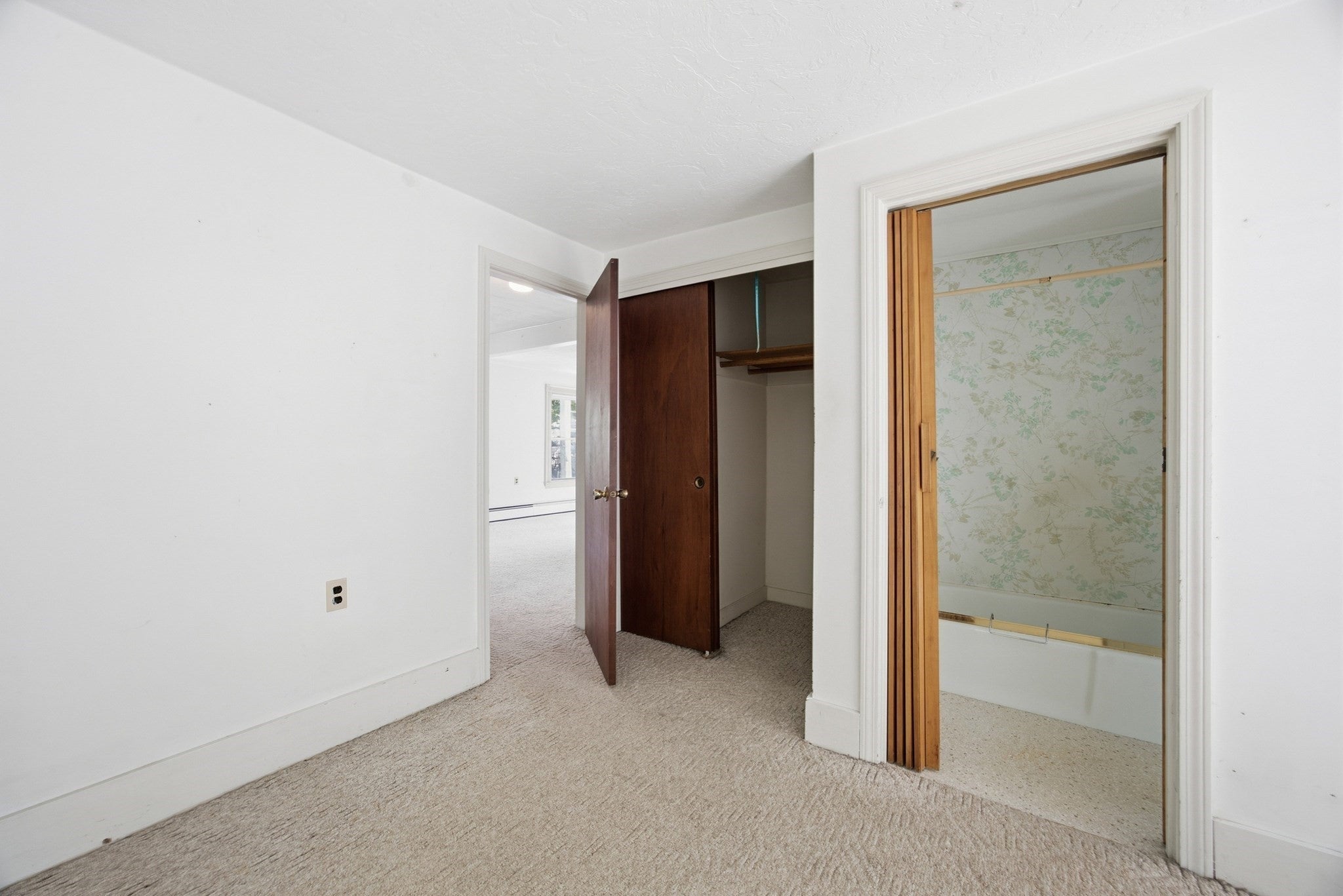 18 Oak St, Plymouth, MA Photo #23