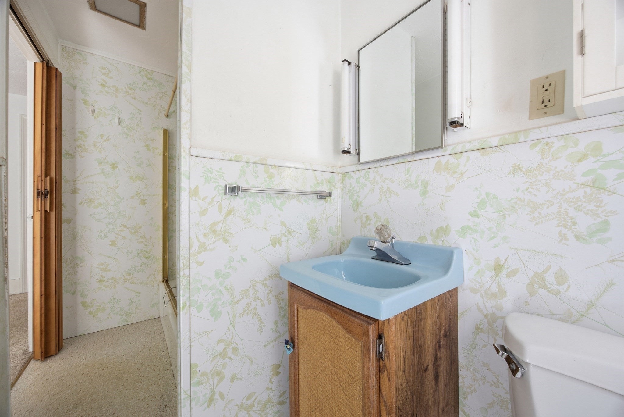 18 Oak St, Plymouth, MA Photo #25