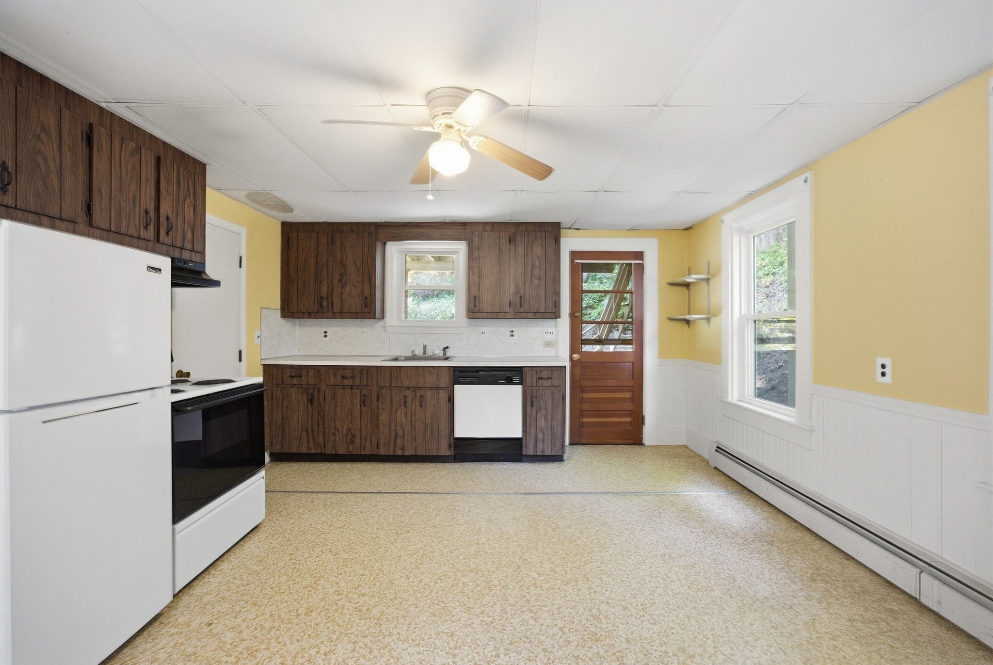 18 Oak St, Plymouth, MA Photo #7