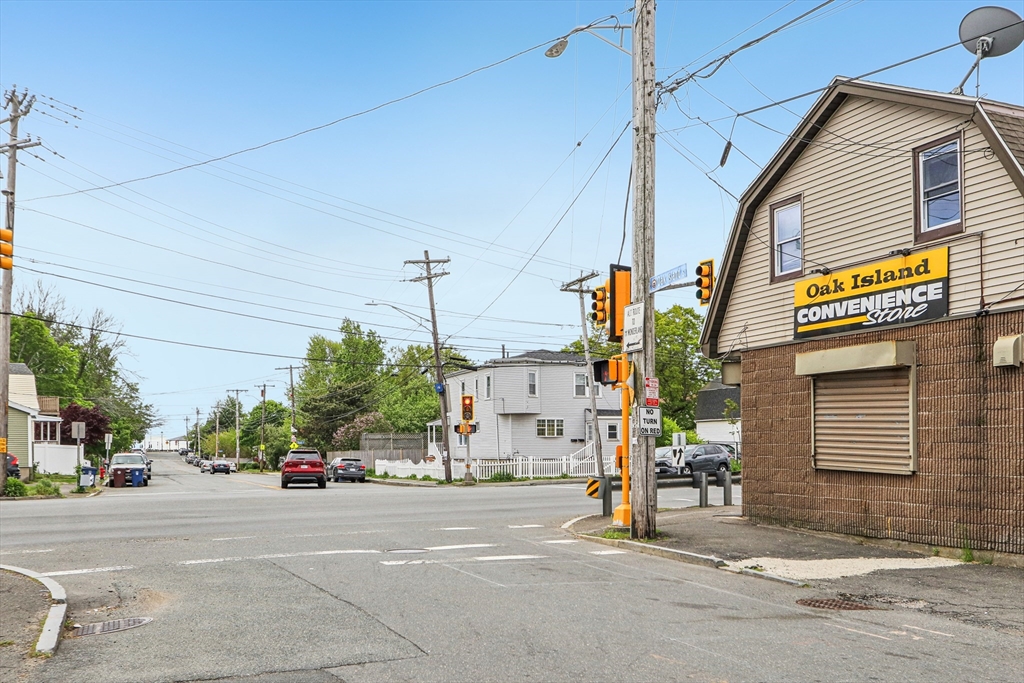 831 North Shore Road