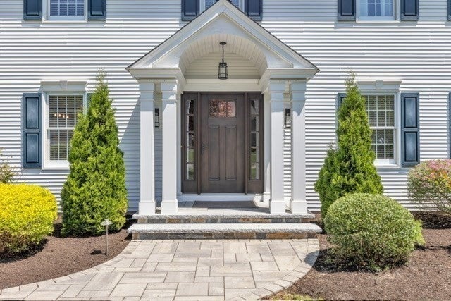 17 Wellington Drive, East Longmeadow, MA, 17 Wellington Drive, East Longmeadow, MA Photo #4