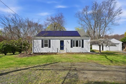26 Haskell St Agawam MA 01001