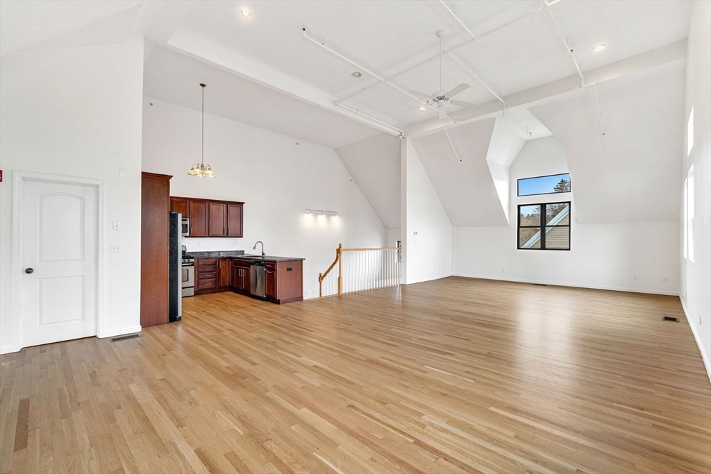 157 Beale Street 6