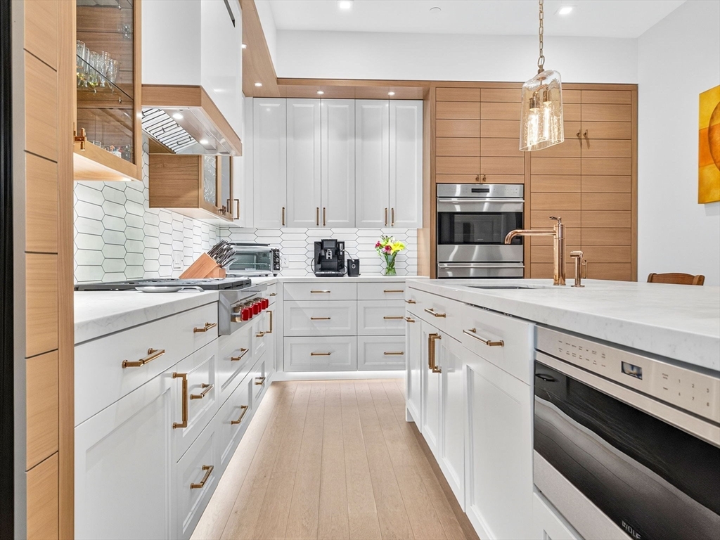 45 Temple Street 408