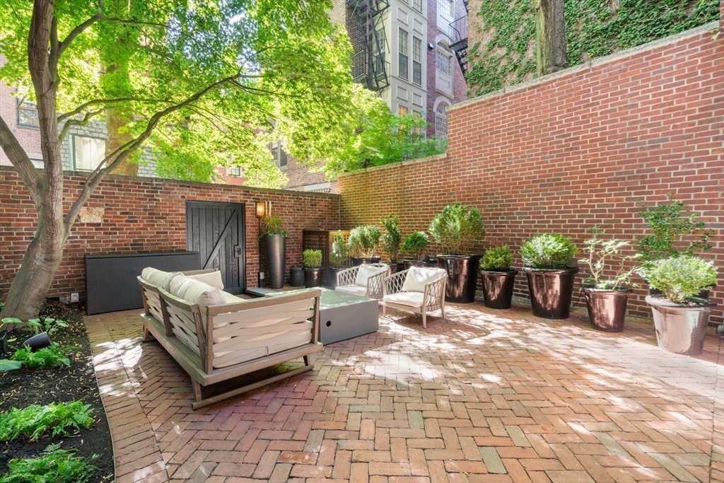 82 Mount Vernon Street 1