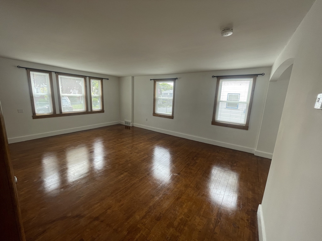 80 Gladeside AVE #1, Boston, MA Photo #9
