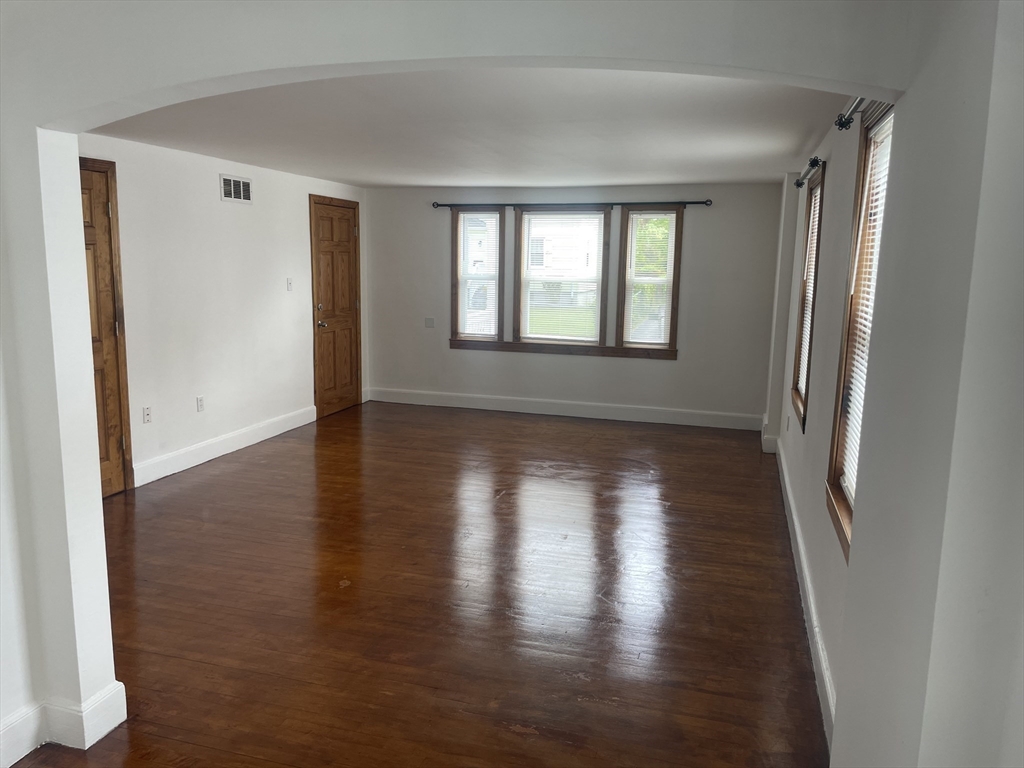 80 Gladeside AVE #1, Boston, MA Photo #3
