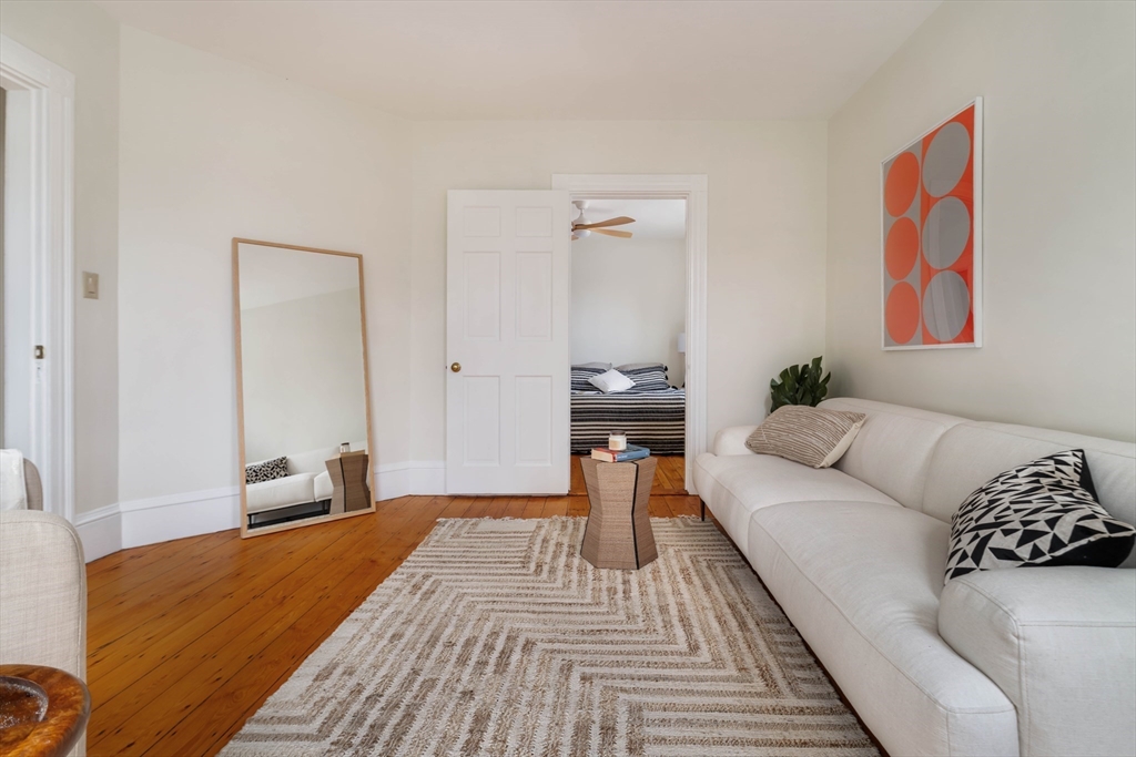 453 Franklin Street 3