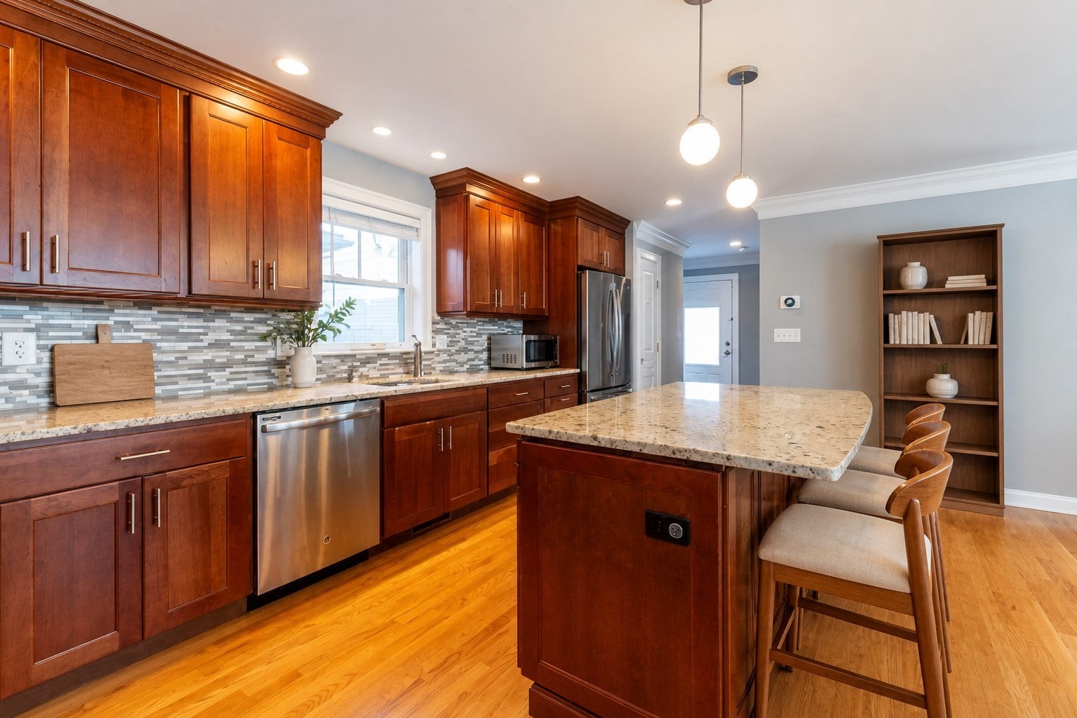 233 Grove St #2, Waltham, MA, 233 Grove St #2, Waltham, MA Photo #11
