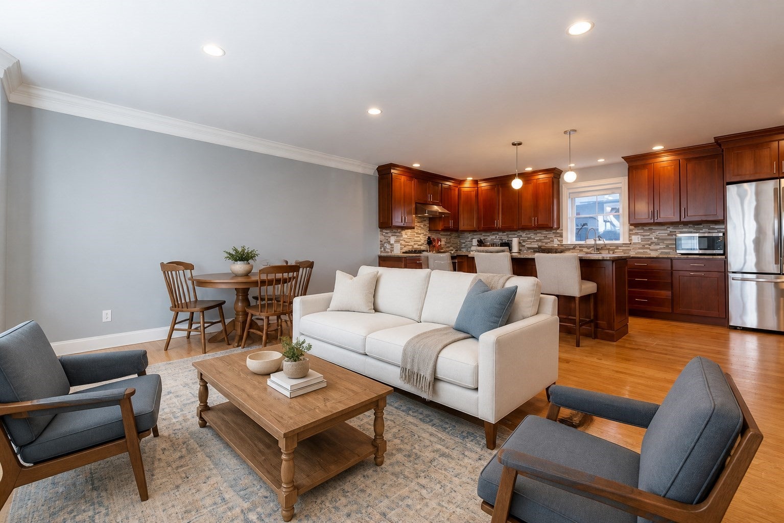 233 Grove St #2, Waltham, MA, 233 Grove St #2, Waltham, MA Photo #1