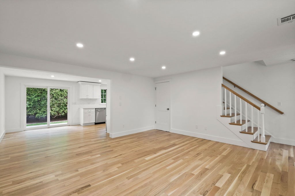 176 Palmer Ave 2