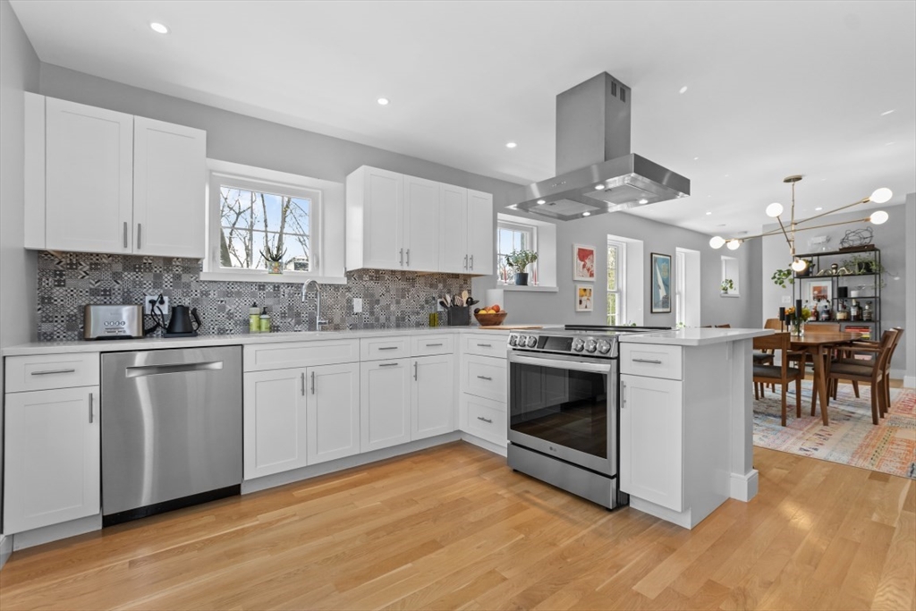 156-160 Highland St 156