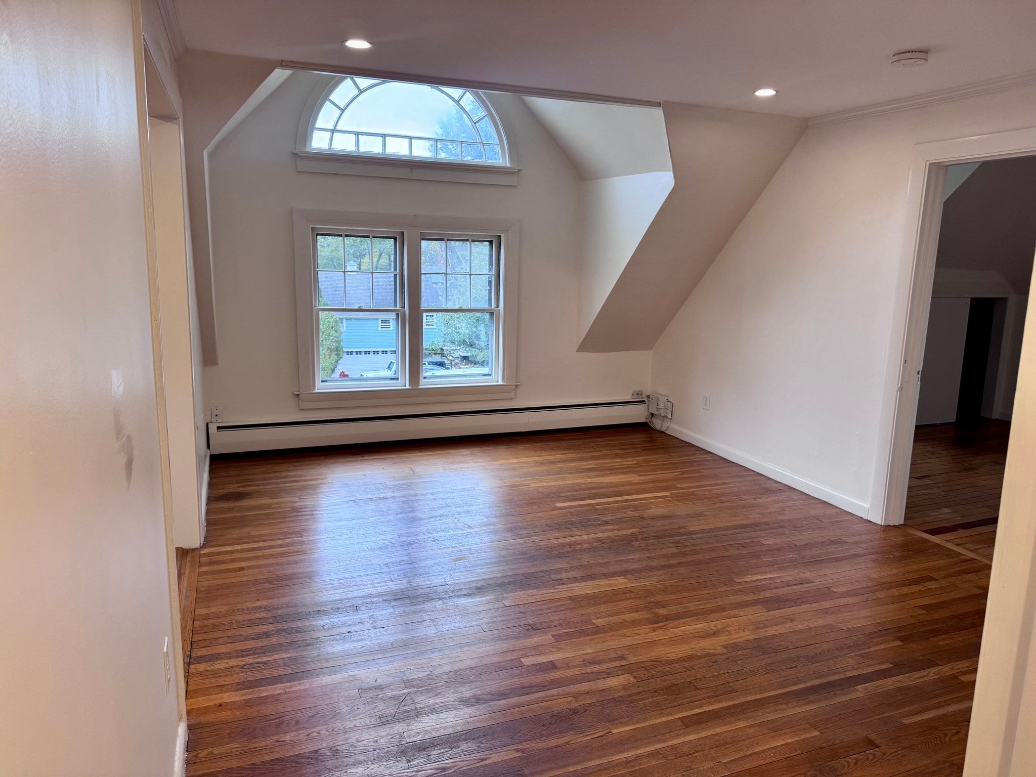 65-R Pleasant St #3, Marblehead, MA, 65-R Pleasant St #3, Marblehead, MA Photo #2
