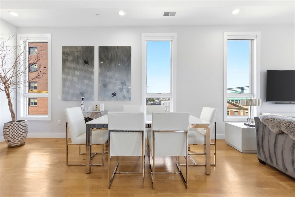 469 E 4th St #2, Boston, MA Photo #16