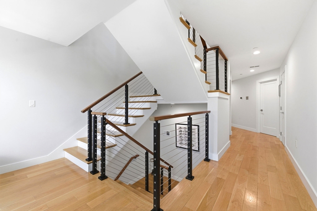 469 E 4th St #2, Boston, MA Photo #34