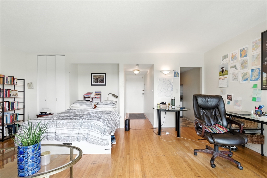 227 Coolidge Ave 214