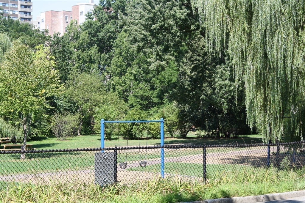 1600 Beacon St #904, Brookline, MA, 1600 Beacon St #904, Brookline, MA Photo #25
