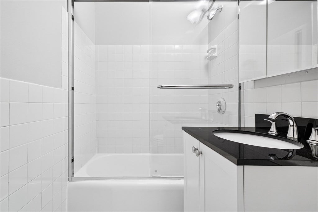 1600 Beacon St #904, Brookline, MA, 1600 Beacon St #904, Brookline, MA Photo #18
