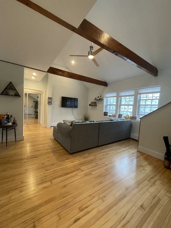 11 Hammond Pond Pkwy 3