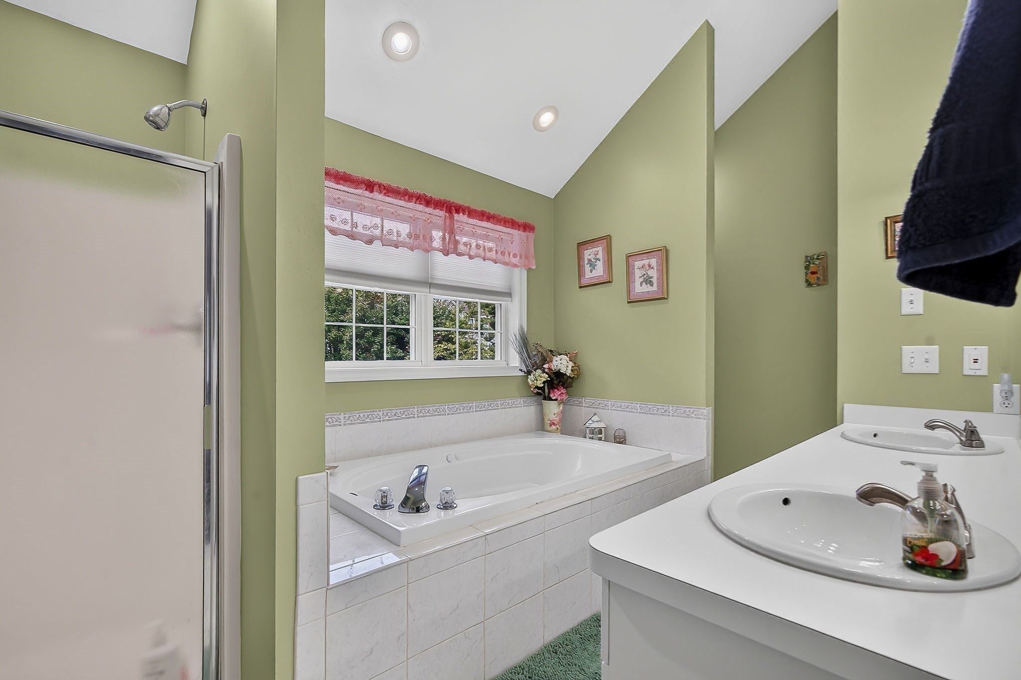 112 Saunders St, Gardner, MA Photo #24