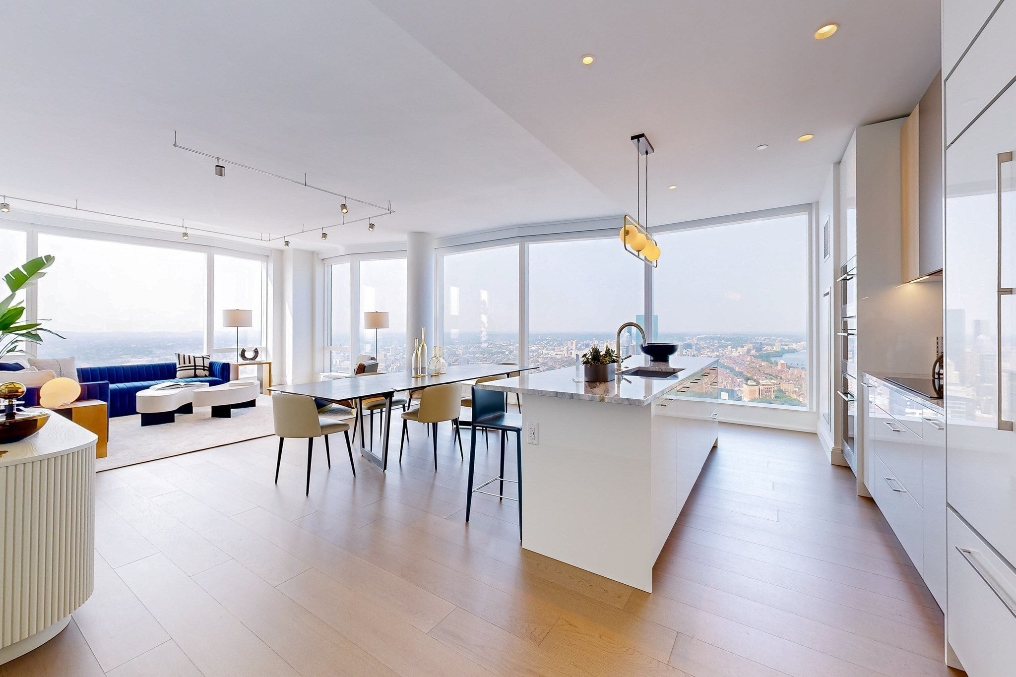 240 Devonshire St U4106