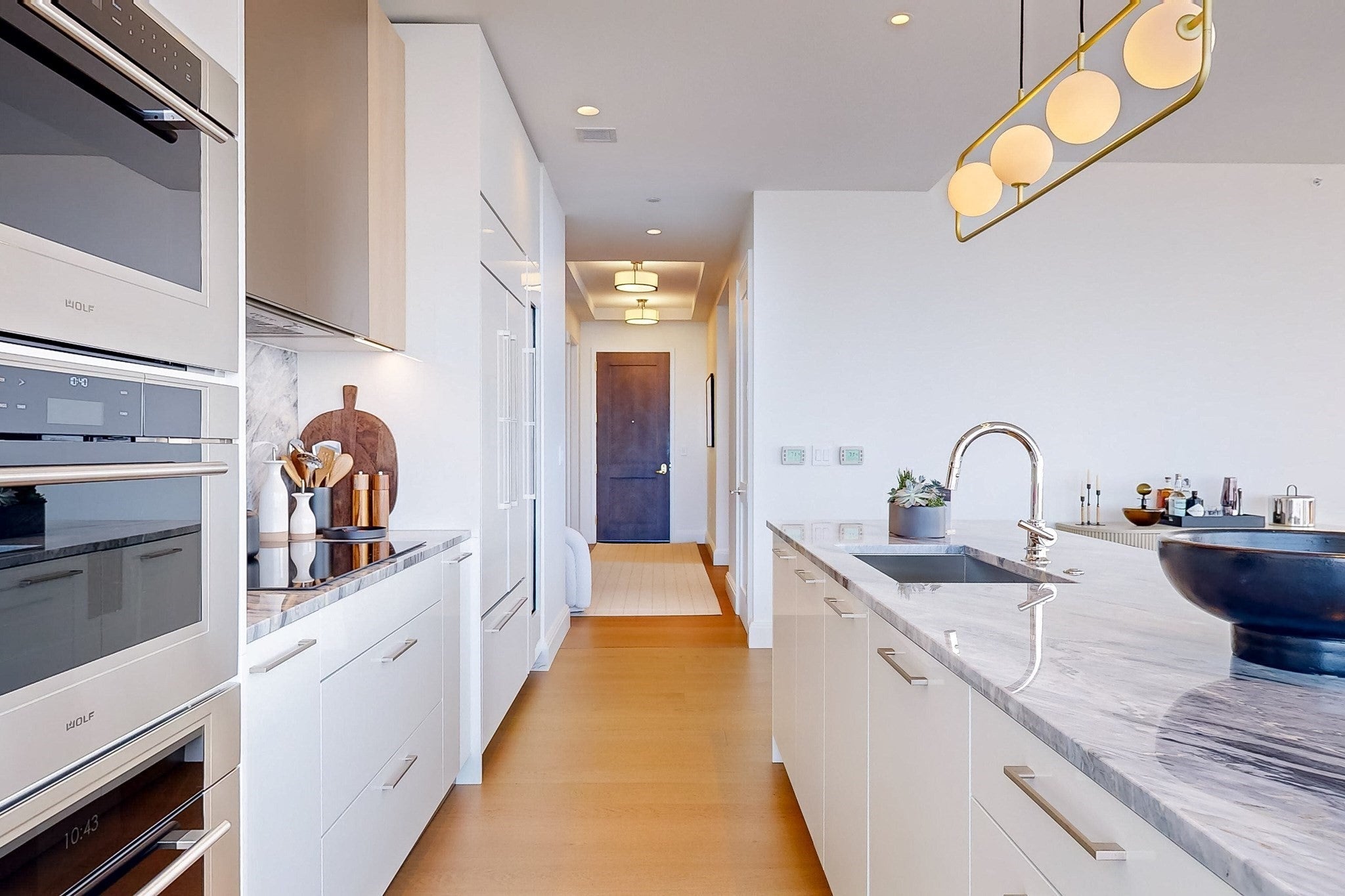 240 Devonshire St U4106