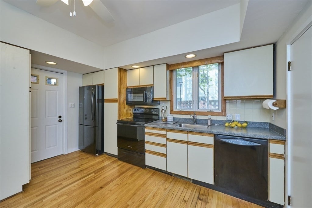 51 Fulkerson St, Cambridge, MA Photo #5