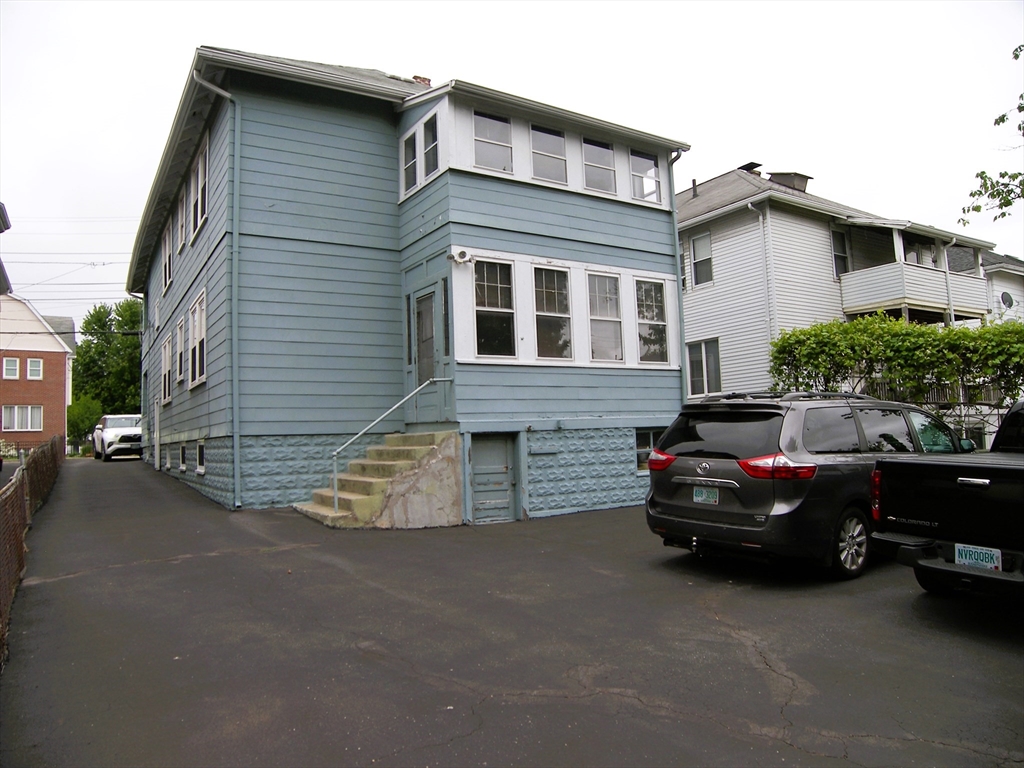 223-225 Riverside Avenue