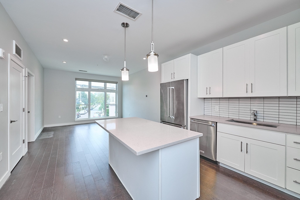 197 Washington St. 207
