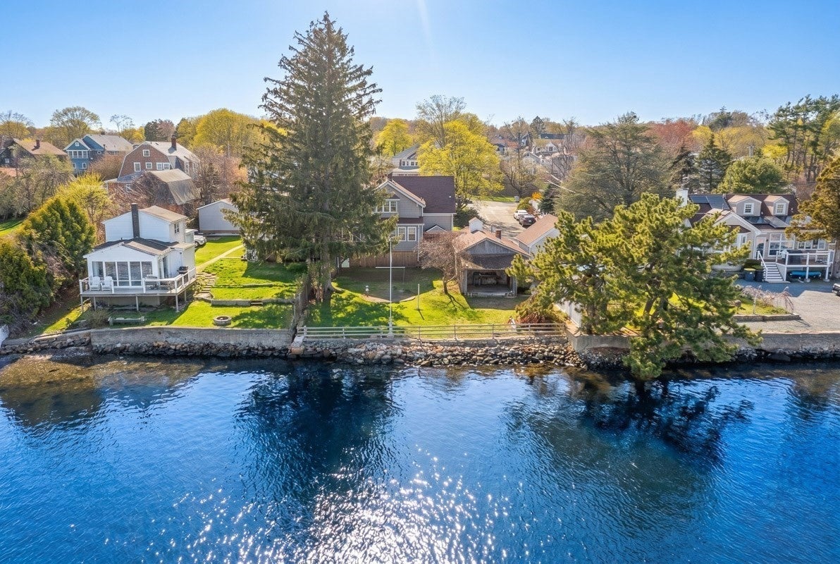 1292 Riverside Ave, Somerset, MA, 1292 Riverside Ave, Somerset, MA Photo #40