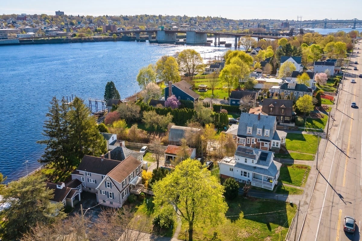1292 Riverside Ave, Somerset, MA, 1292 Riverside Ave, Somerset, MA Photo #38