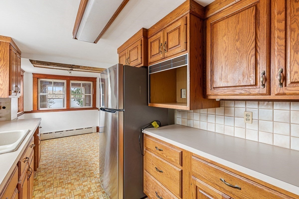 1292 Riverside Ave, Somerset, MA, 1292 Riverside Ave, Somerset, MA Photo #8
