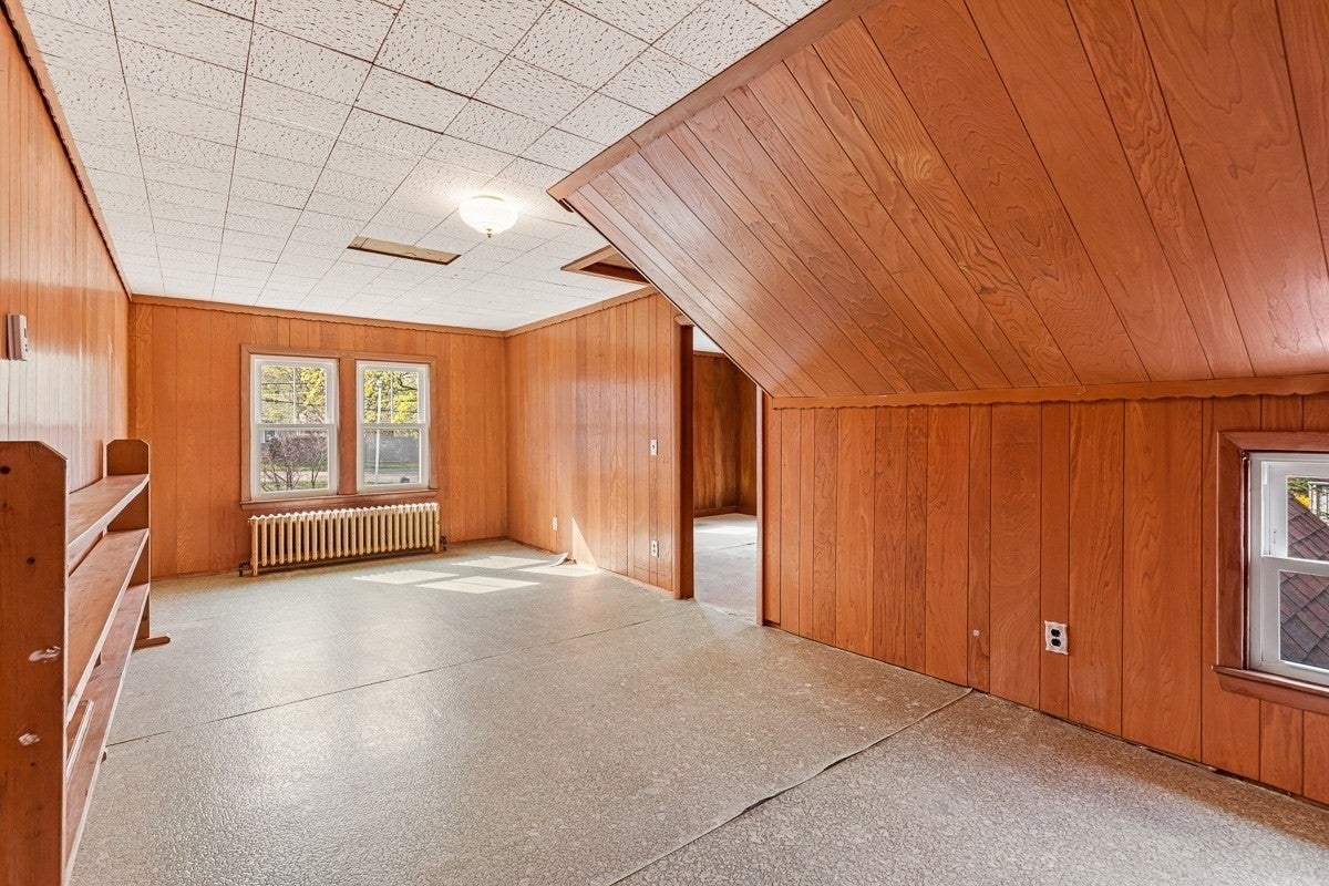 1292 Riverside Ave, Somerset, MA, 1292 Riverside Ave, Somerset, MA Photo #23