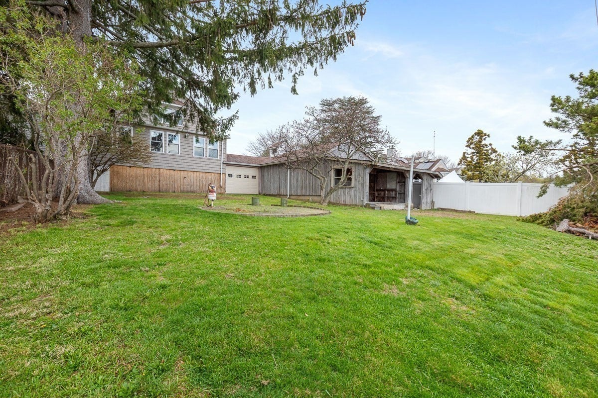 1292 Riverside Ave, Somerset, MA, 1292 Riverside Ave, Somerset, MA Photo #29