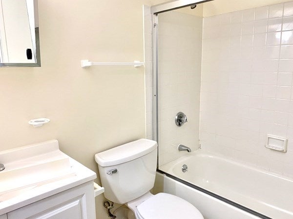 400 Massachusetts Avenue #38, Boston, MA, 400 Massachusetts Avenue #38, Boston, MA Photo #14