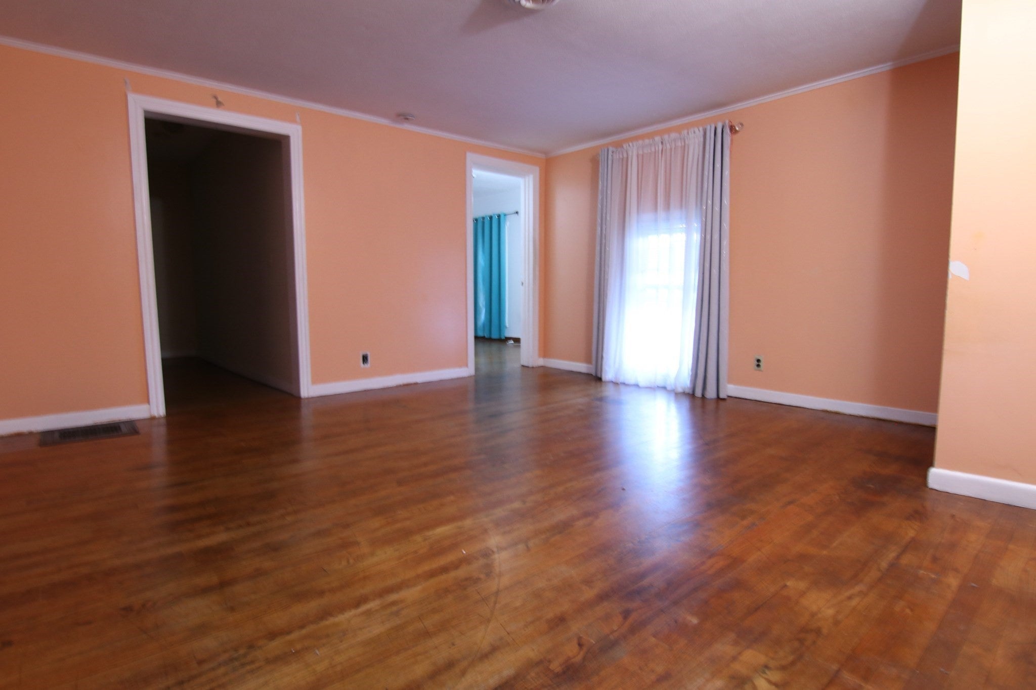 28 Jefferson St, Westfield, MA Photo #17