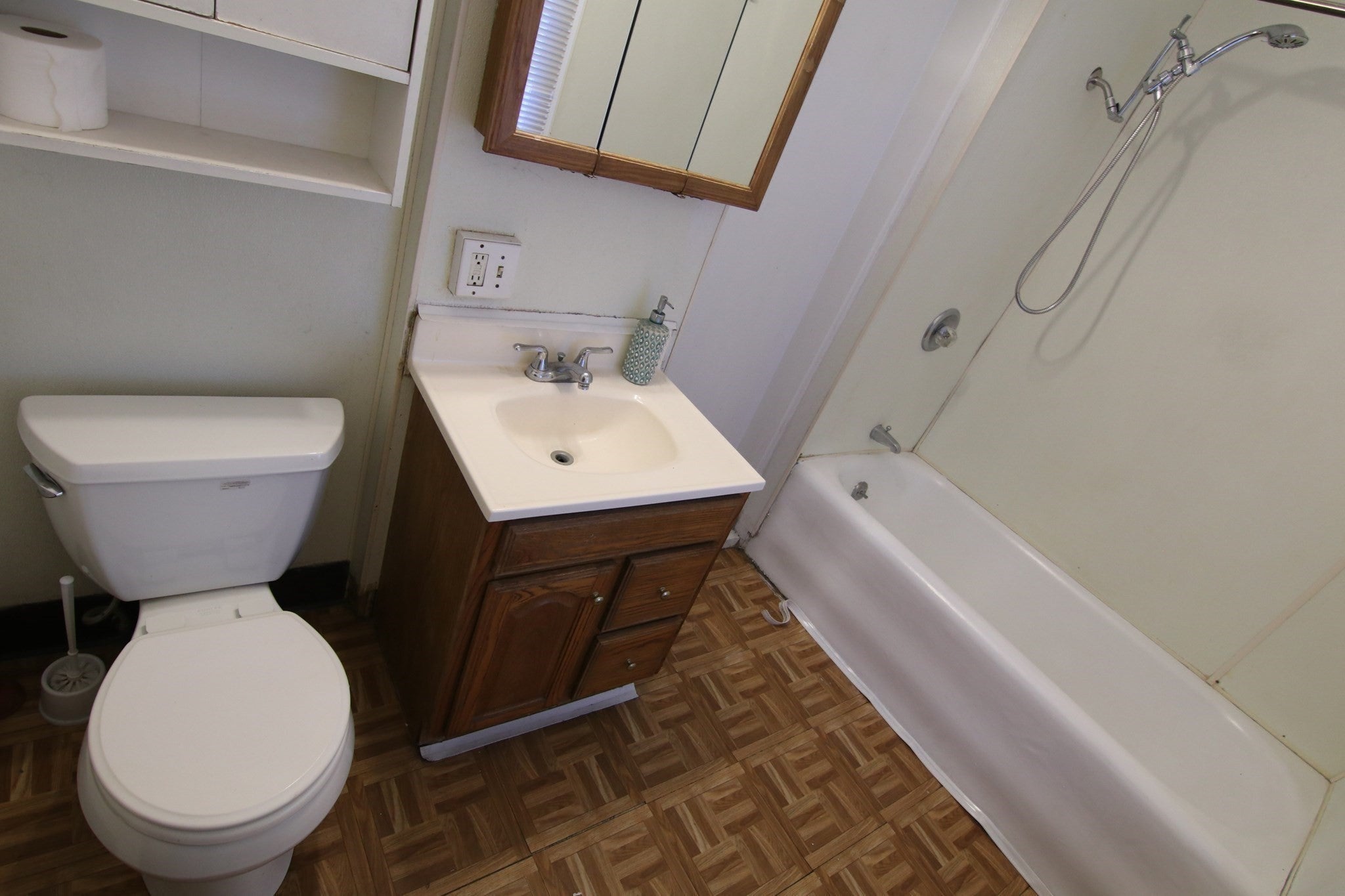 28 Jefferson St, Westfield, MA Photo #11