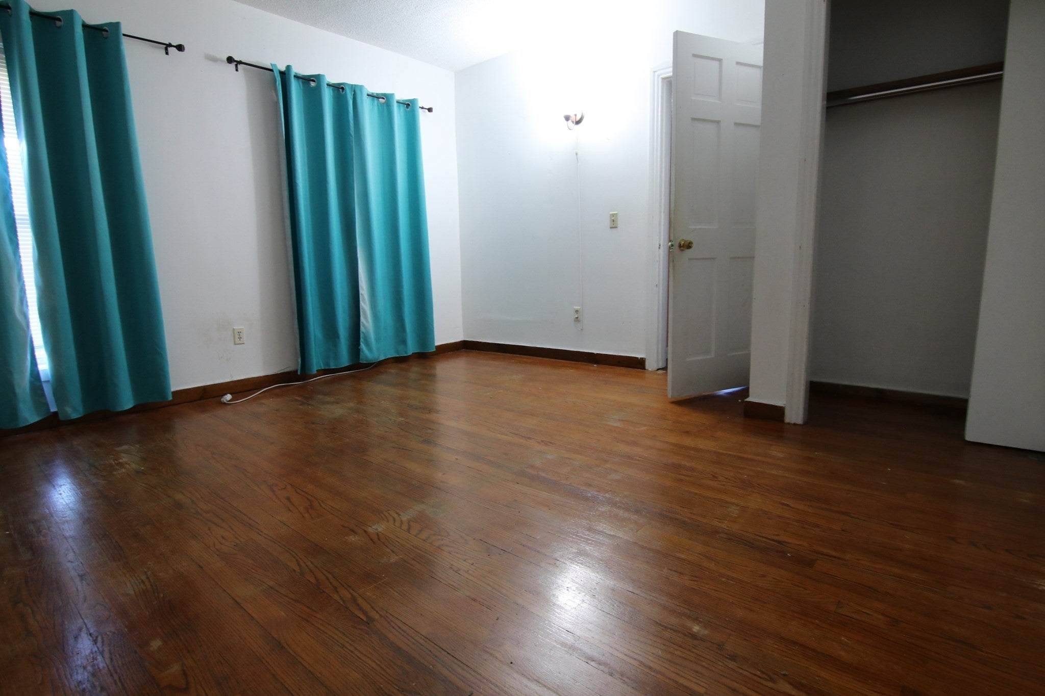 28 Jefferson St, Westfield, MA Photo #13
