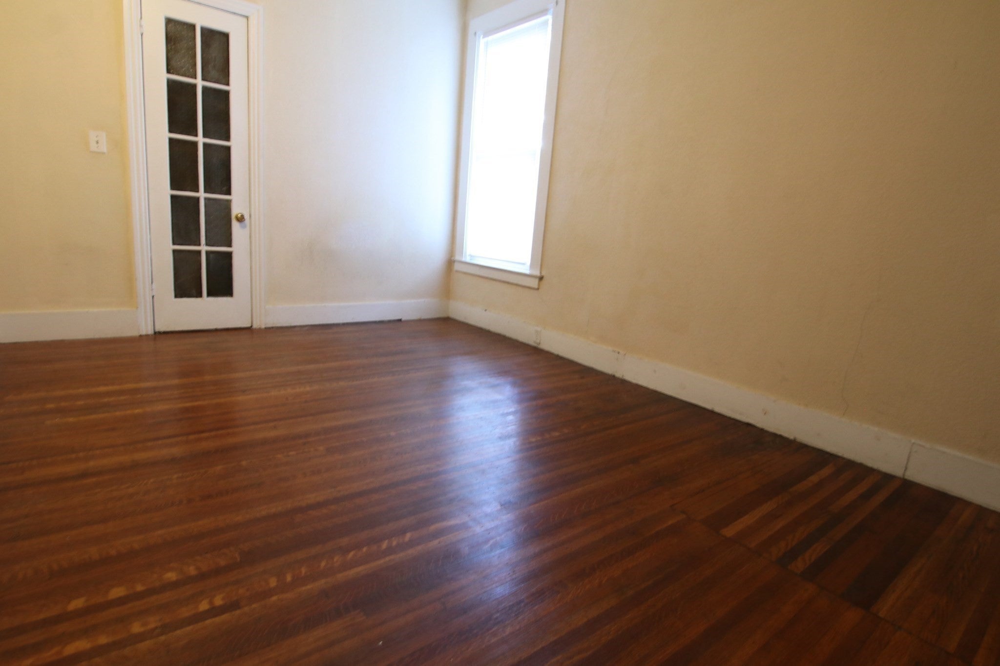 28 Jefferson St, Westfield, MA Photo #8