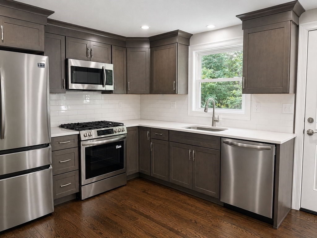 23 Ledgewood Drive