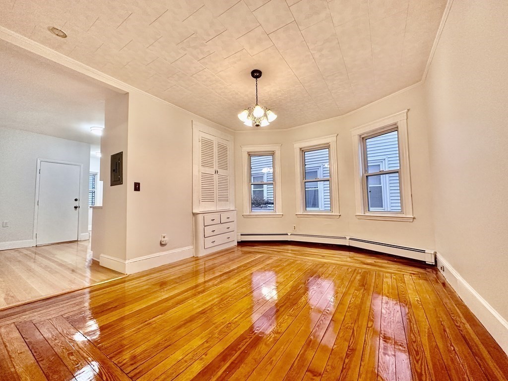 28 Oakland St 1