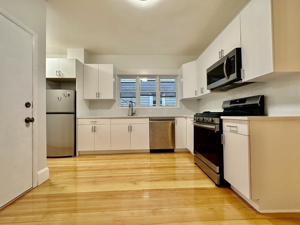 28 Oakland St 1
