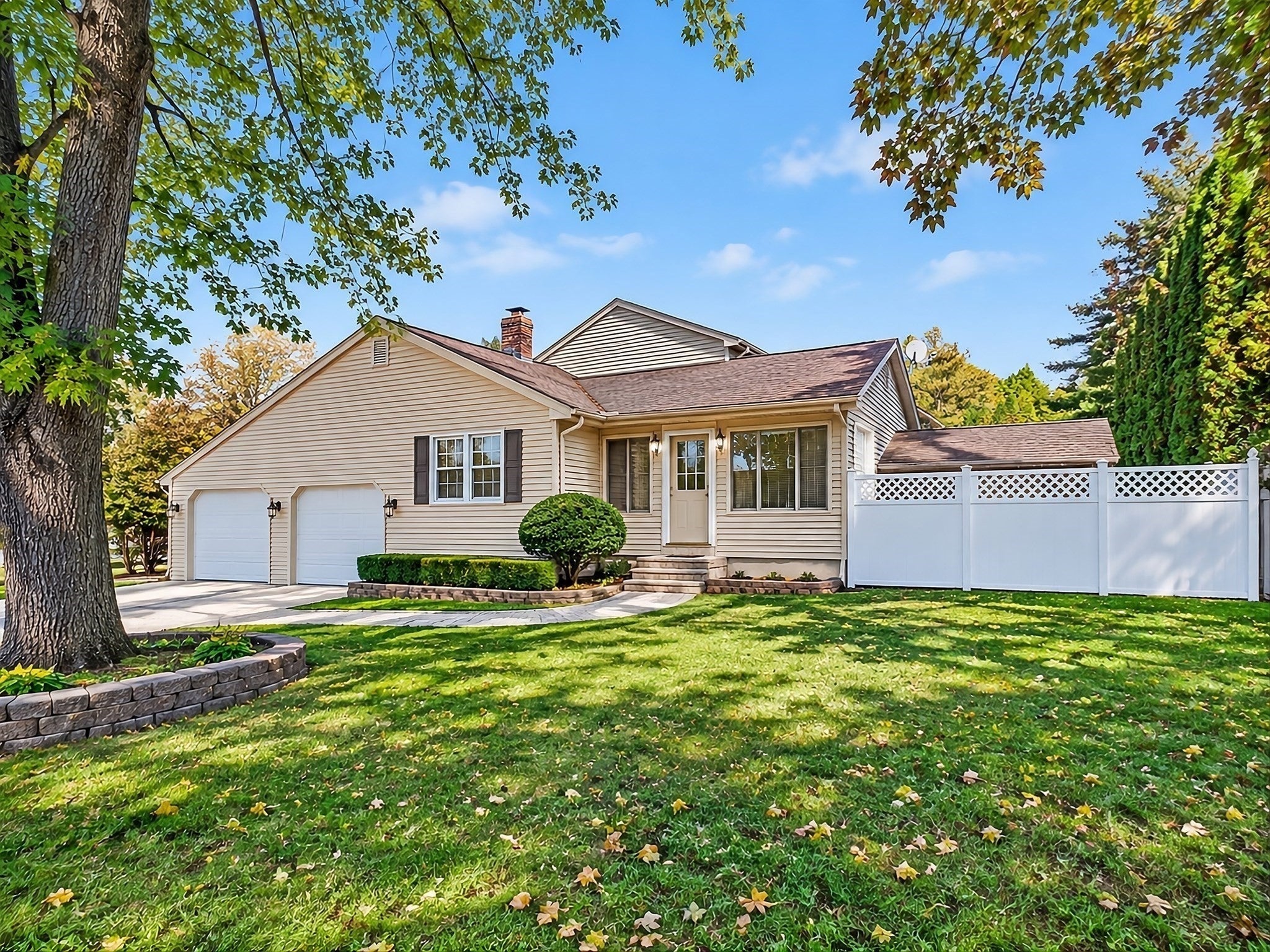 4 Old Homestead Rd