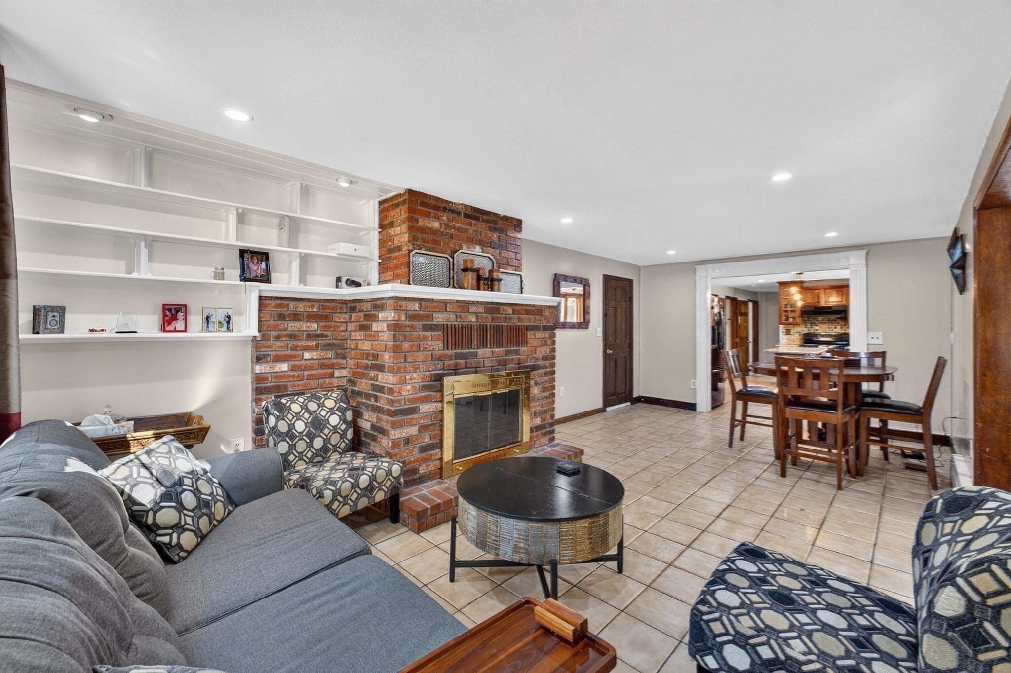 4 Old Homestead Rd, Methuen, MA, 4 Old Homestead Rd, Methuen, MA Photo #16