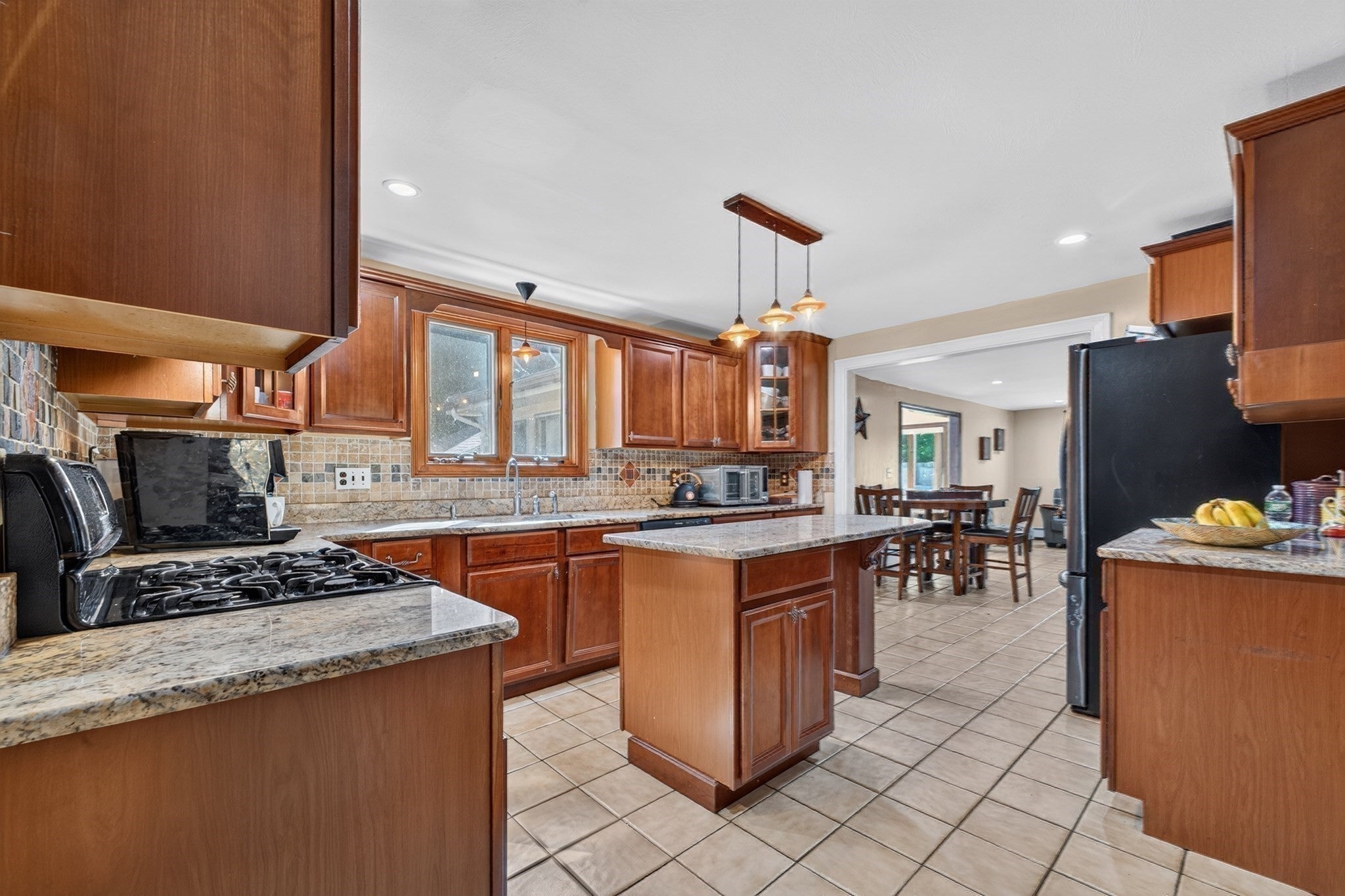 4 Old Homestead Rd, Methuen, MA, 4 Old Homestead Rd, Methuen, MA Photo #18