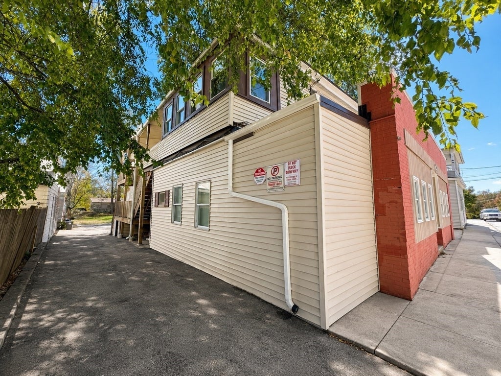 135-137 Elm St, Southbridge, MA, 135-137 Elm St, Southbridge, MA Photo #3