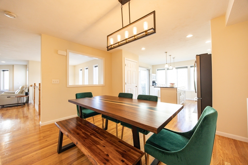 32 John Hancock Dr 32