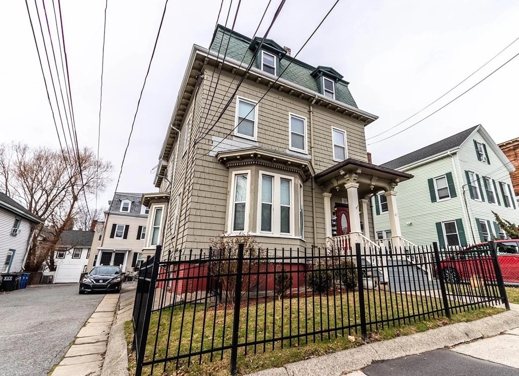 47 Franklin St #1, Somerville, MA Photo #1