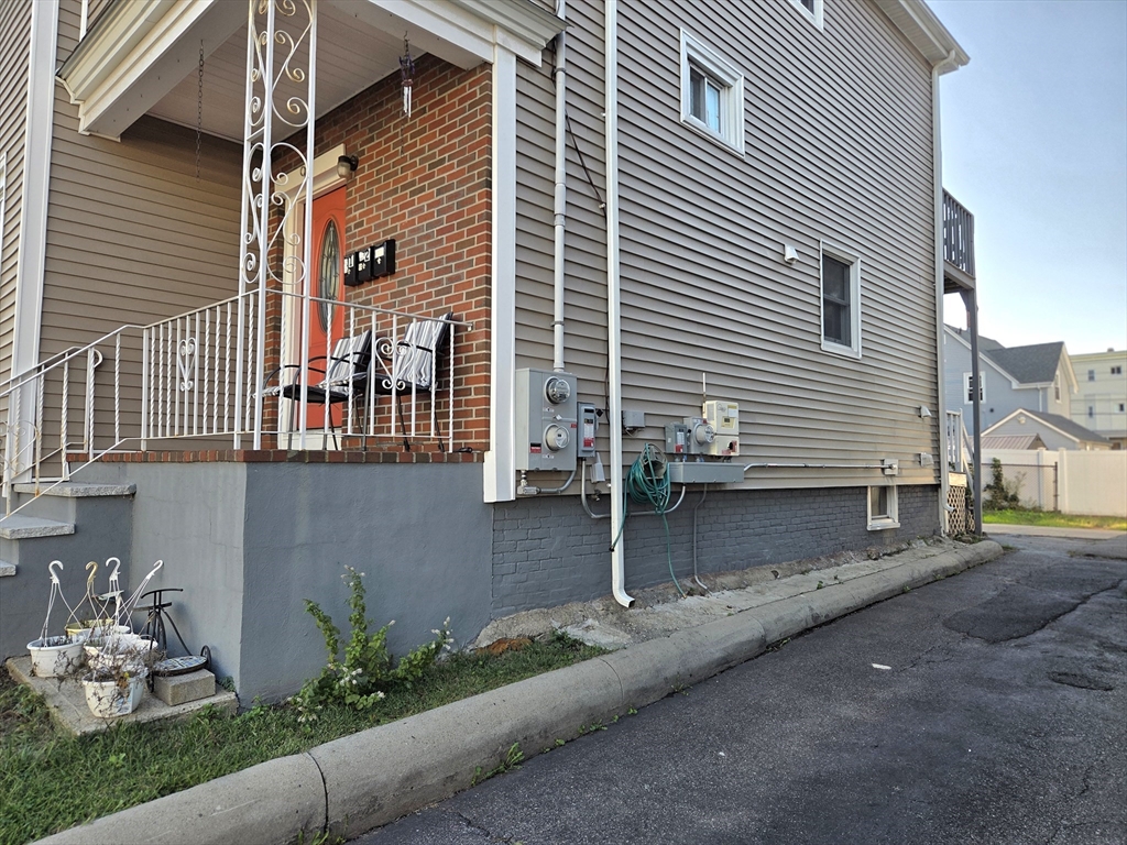 98 Walnut St