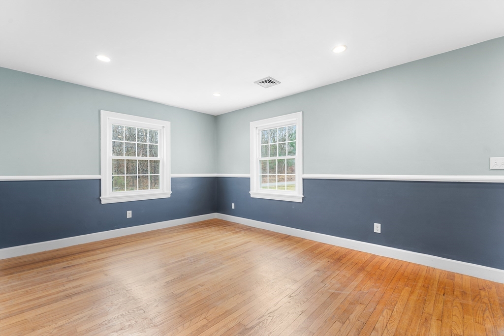 127 Old Millville Rd